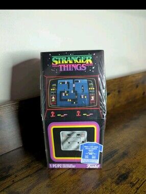 Stranger Things Funko Limited Edition T-shirt Arcade Box Tee Size 2XL